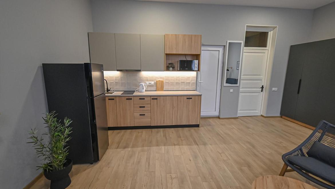Big Studio Apt.On Liberty Square Tiflis Dış mekan fotoğraf