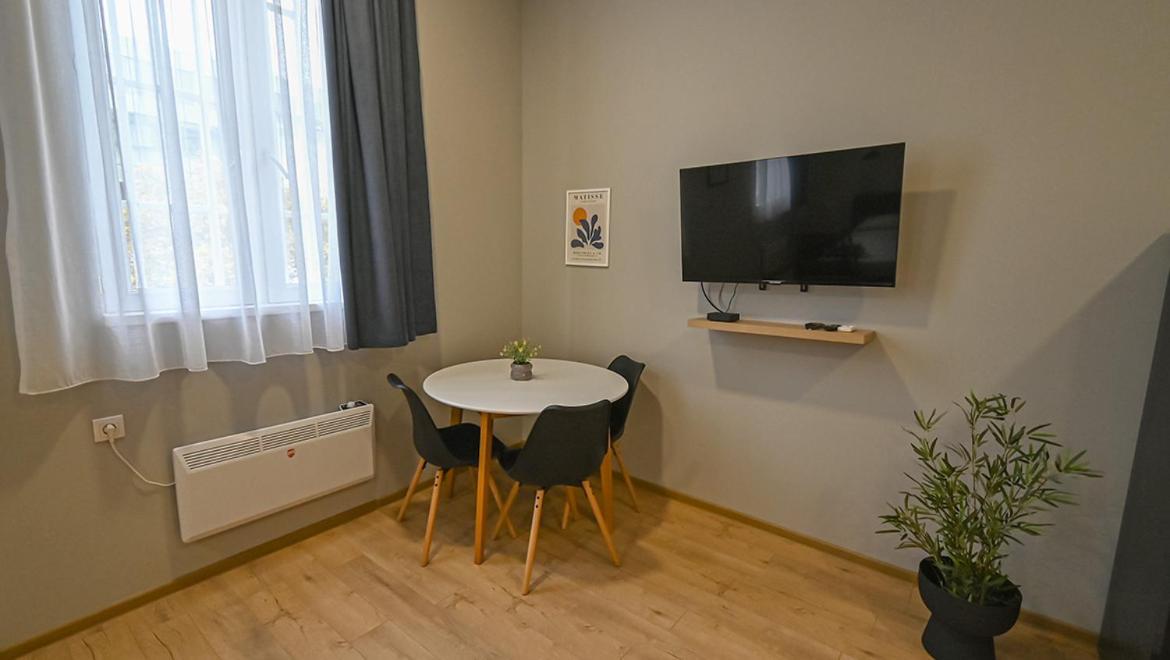 Big Studio Apt.On Liberty Square Tiflis Dış mekan fotoğraf